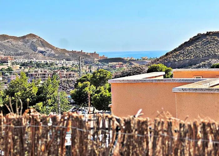 Atico De Diseno En Aguilas