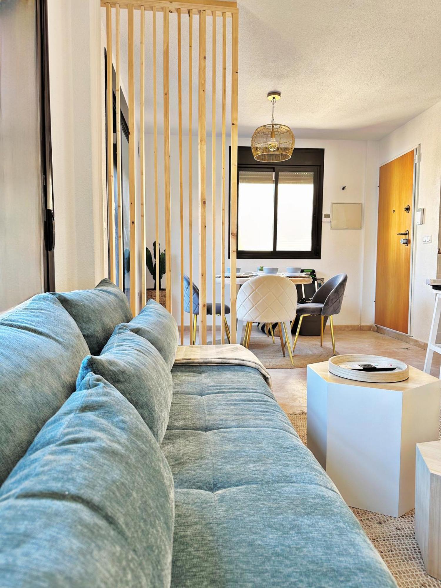 Atico De Diseno En Aguilas